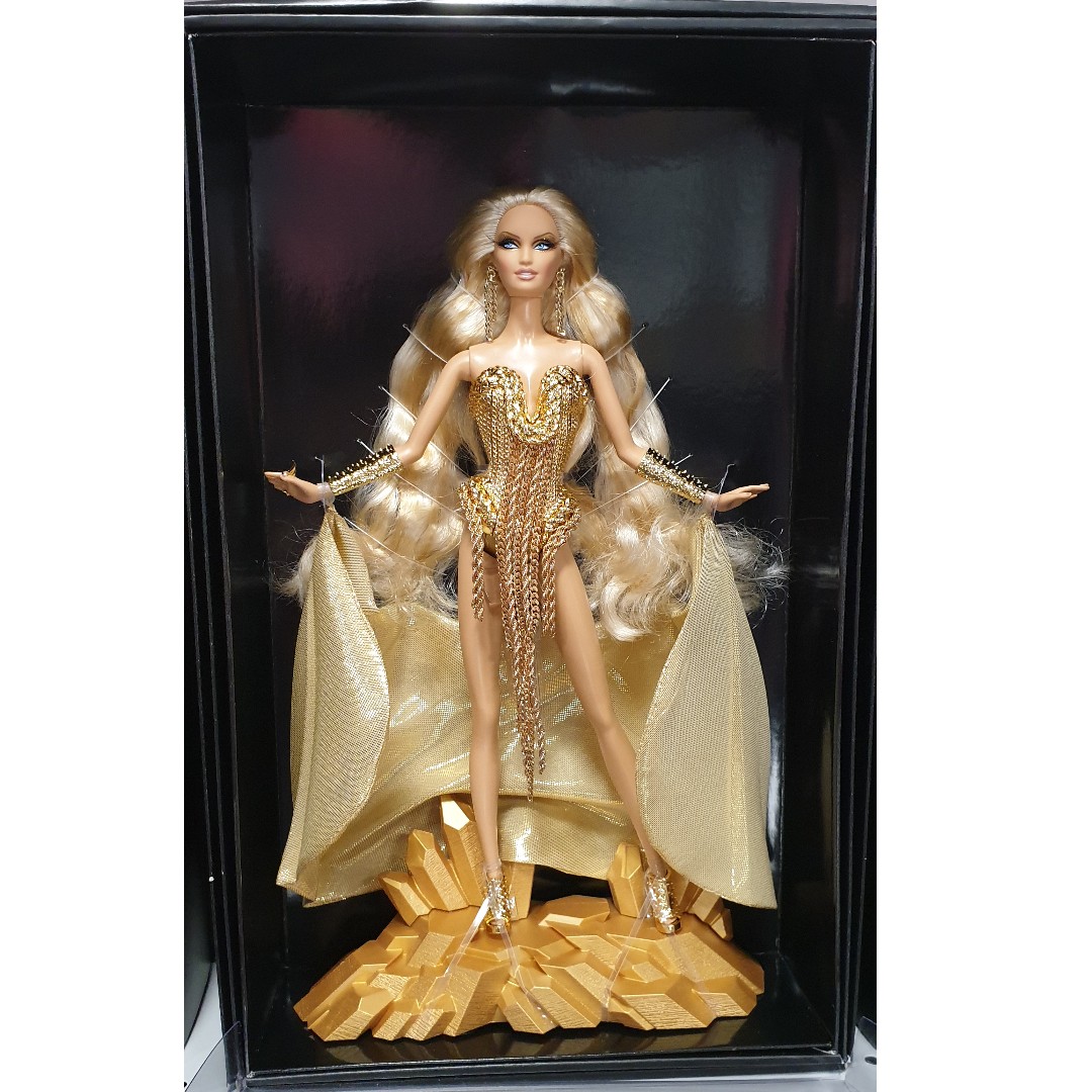 Barbie gold label 2019 hot sale