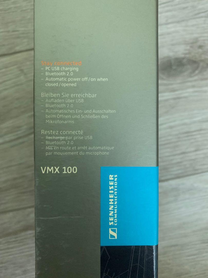 Bluetooth Headset (Category: Headphones & Headsets) located in Seri Kembangan. Submitted by kengchau (Listing ID 227763593, Image 2). Description: .