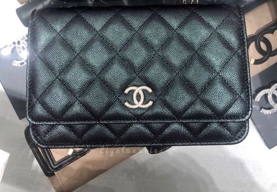 Chanel 19S iridescent black WOC, Luxury 