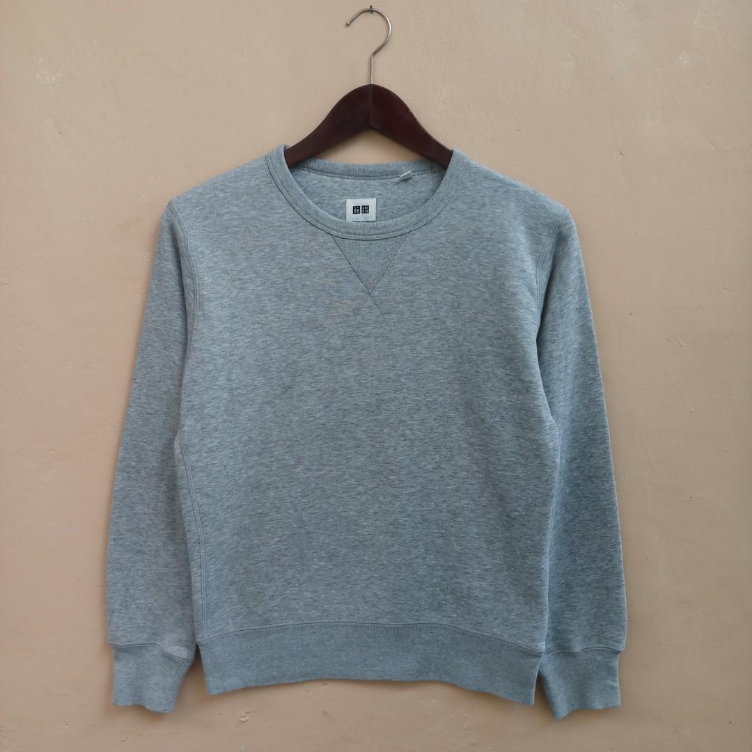harga crewneck uniqlo