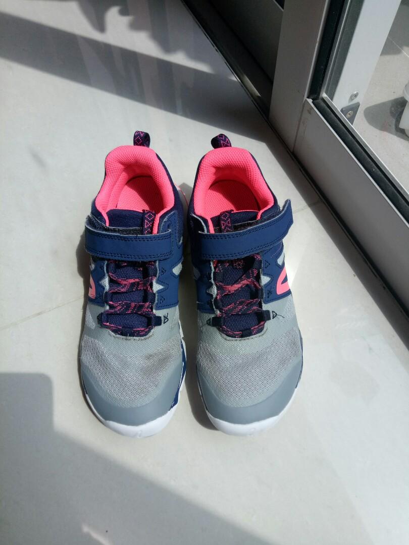 sports shoes for 5 year girl