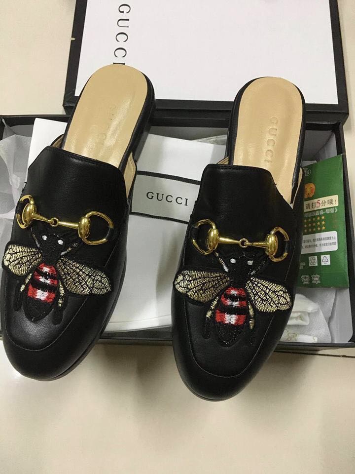 gucci flats with bee
