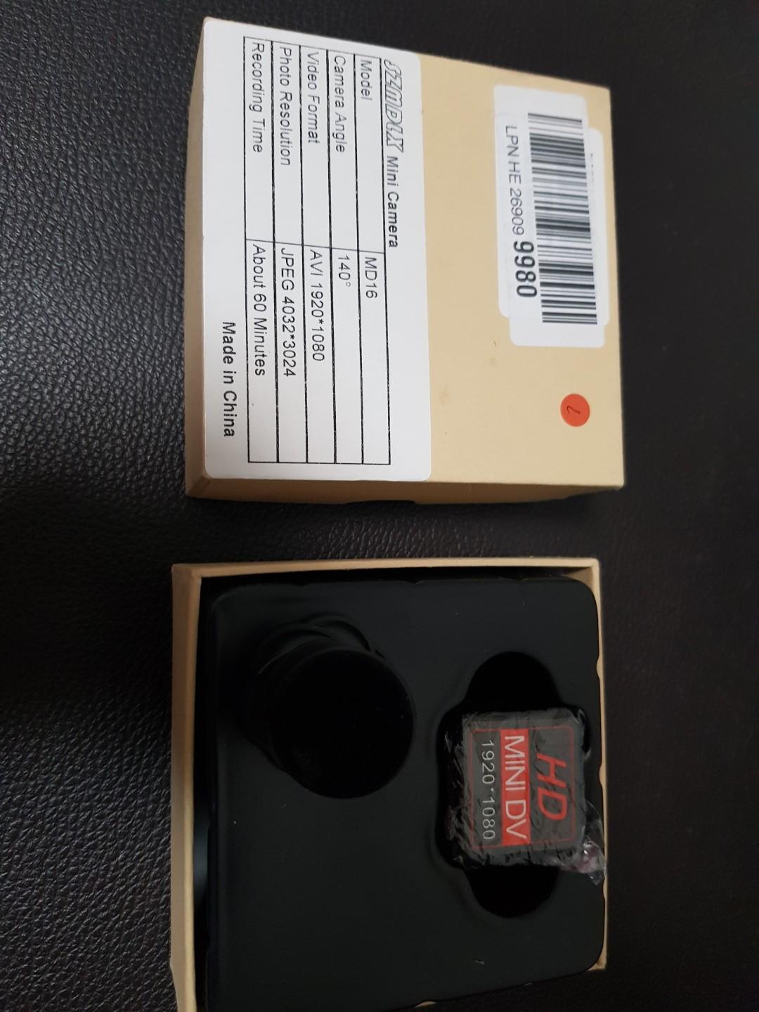 HD Mini Camera (Category: Video Cameras) located in Singapore. Submitted by shine666 (Listing ID 227628464, Image 2). Description: Brand new HD Camera w/ as card slot.
