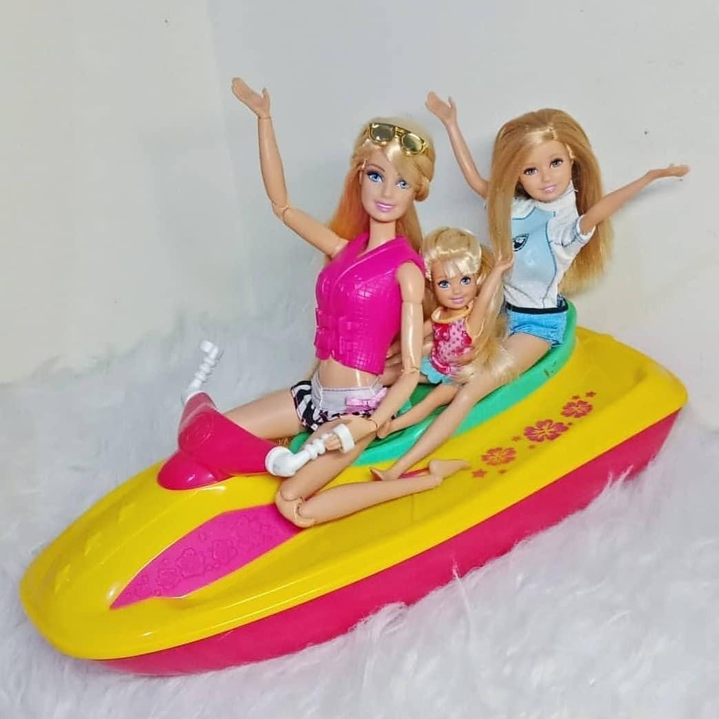 barbie ski boat