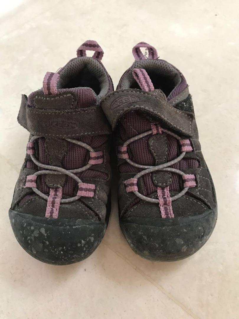 keen kids hiking boots