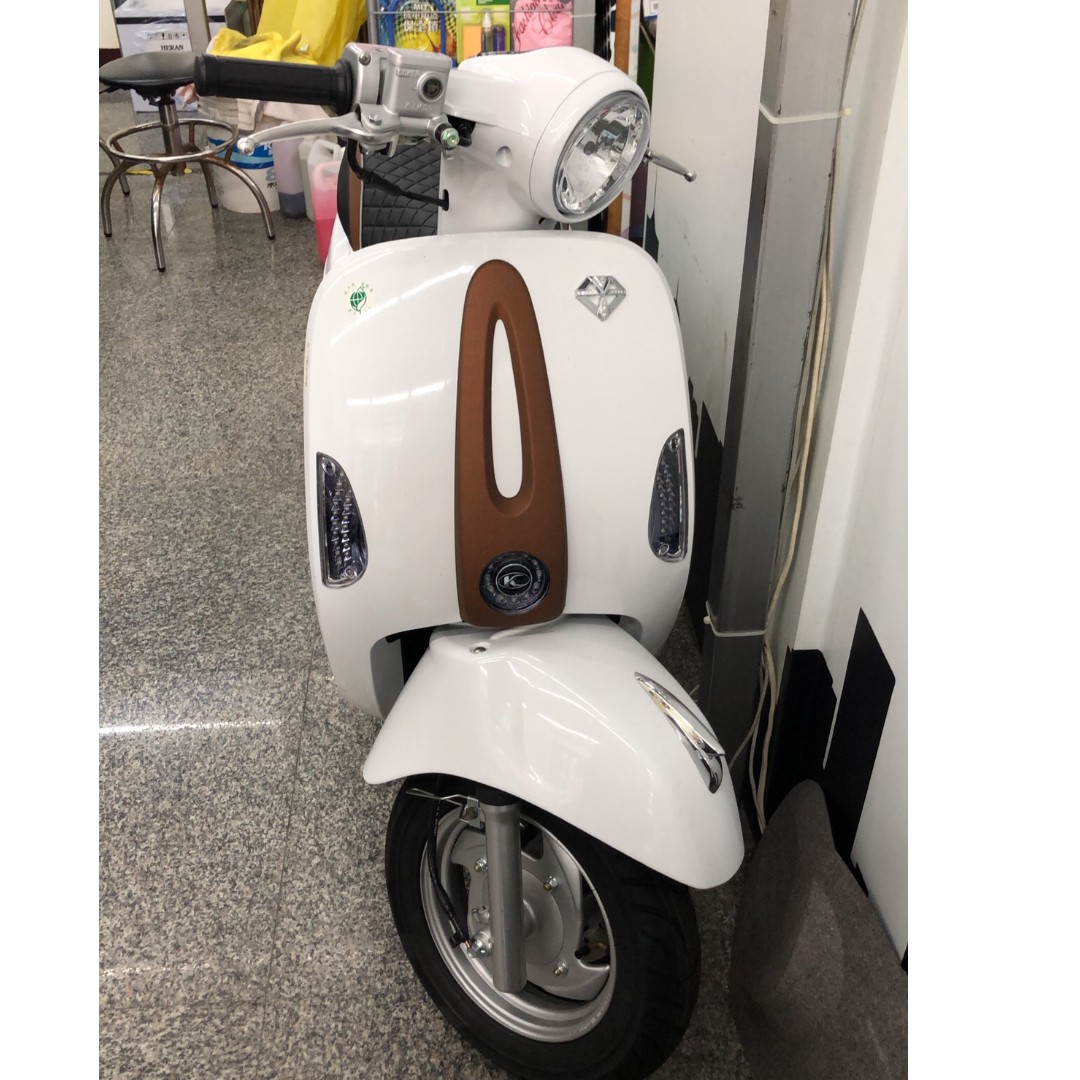 Kymco 光陽many110 水鑽版2019出廠全新領牌車白色現金價62000元 機車 新車在旋轉拍賣