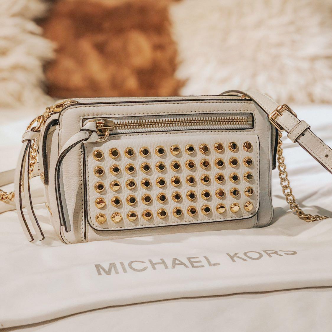 white Michael Kors studded Hamilton | Handbags michael kors, Purses michael  kors, Studded tote