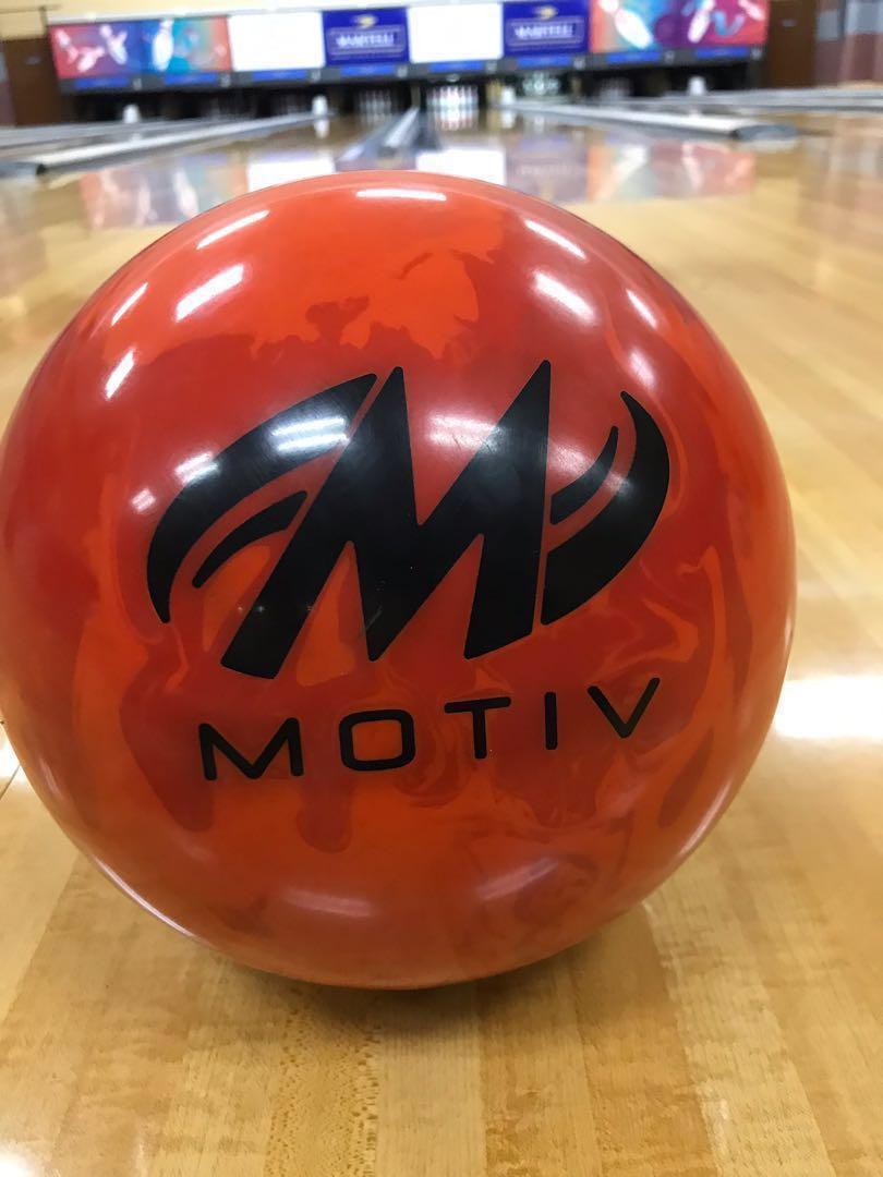 Motiv Venom Recoil Bowling Ball - 15.3lbs, Sports Equipment 