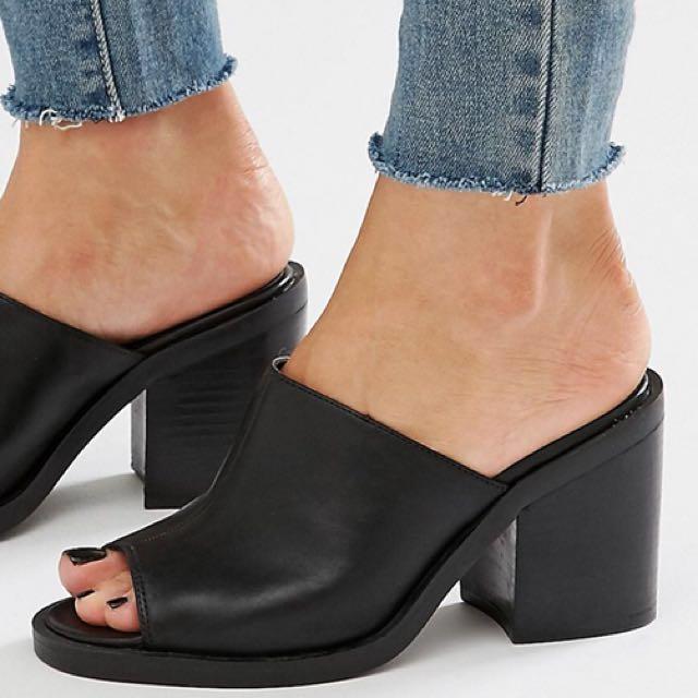 New online look mules