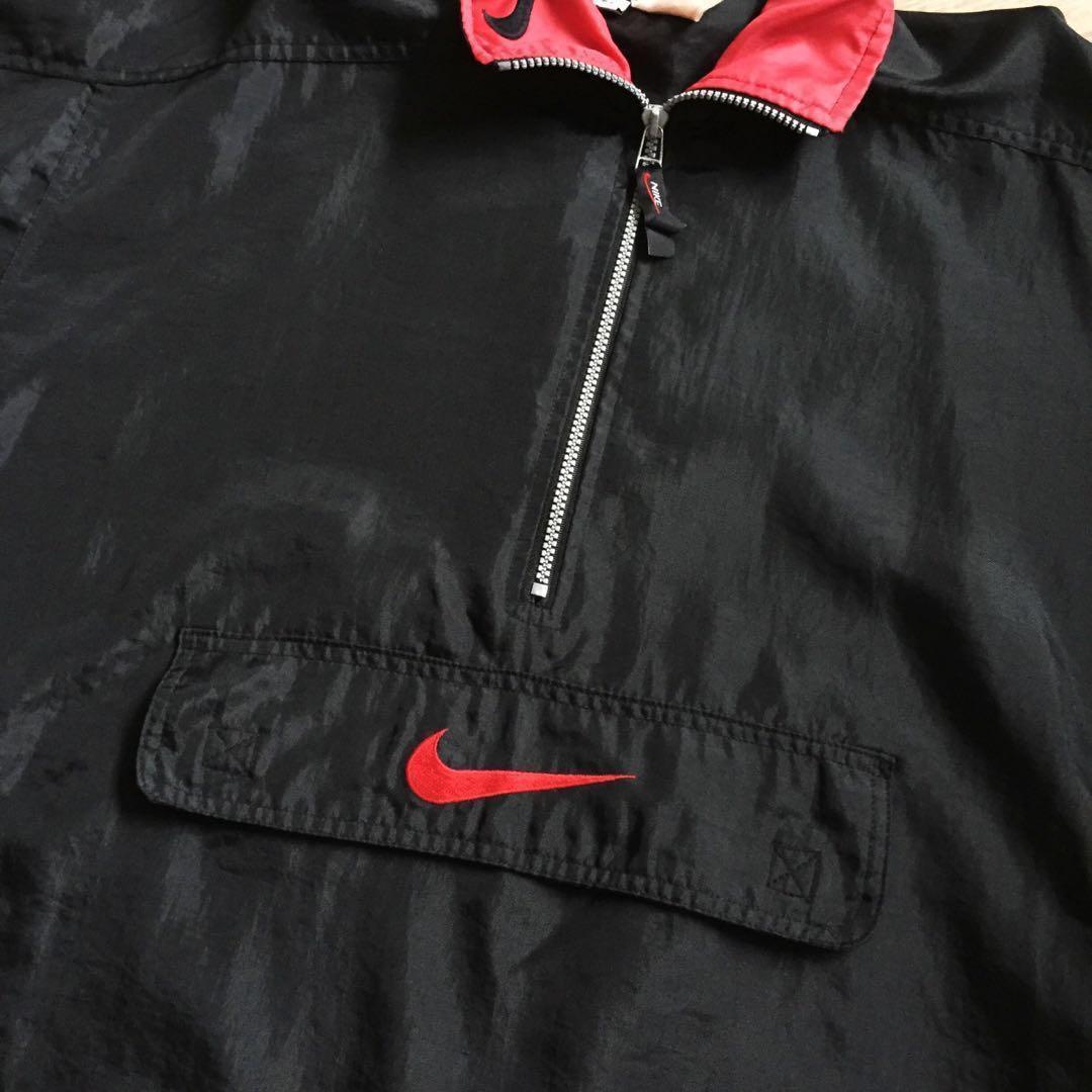 Nike windbreaker with front pocket deals