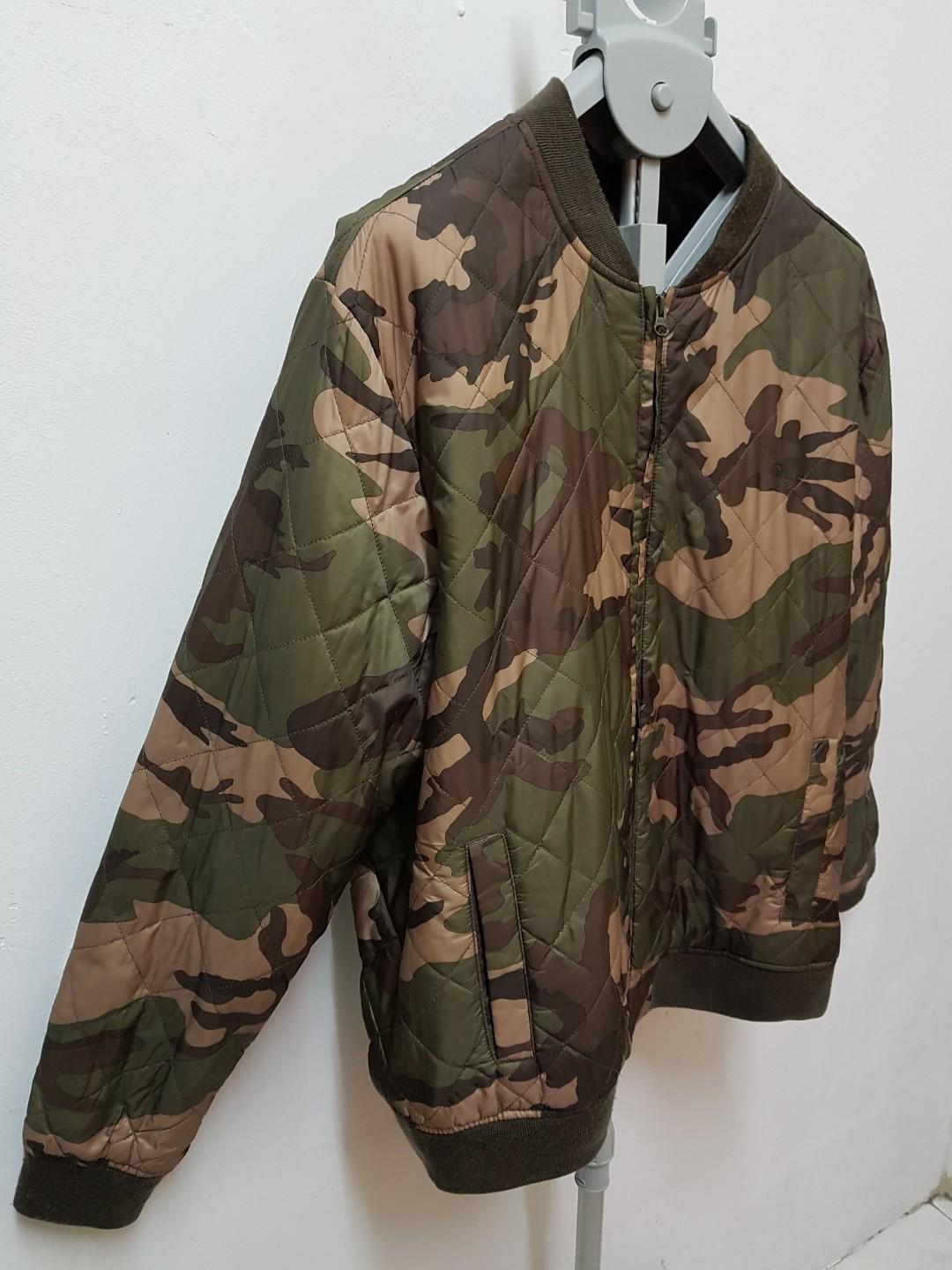Old navy discount camouflage jacket