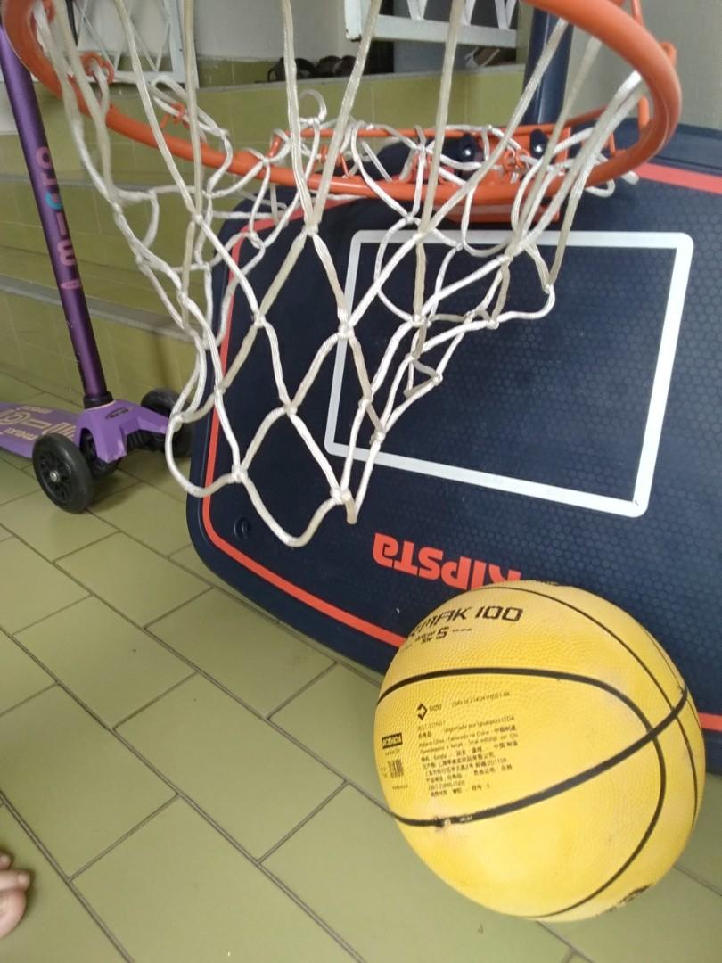 Portable Kipsta Basketball Hoop and Backboard, Sports Equipment, Sports & Games, Racket & Ball