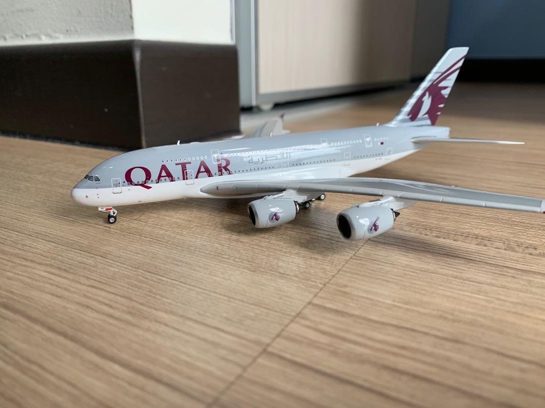 qatar airways toy plane