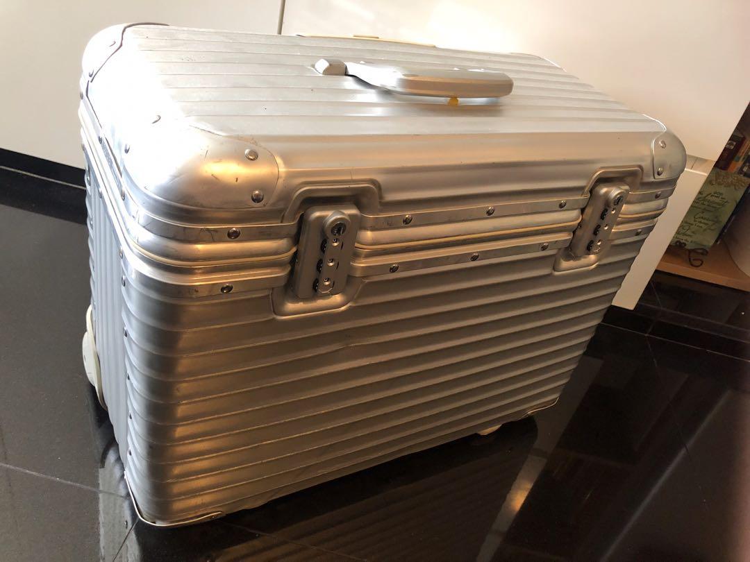 Rimowa pilot two wheel business trolley luggage