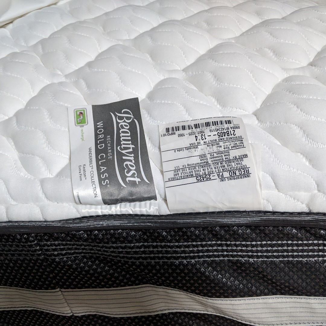 Simmons Beautyrest Vanderbilt World Class King Size Furniture