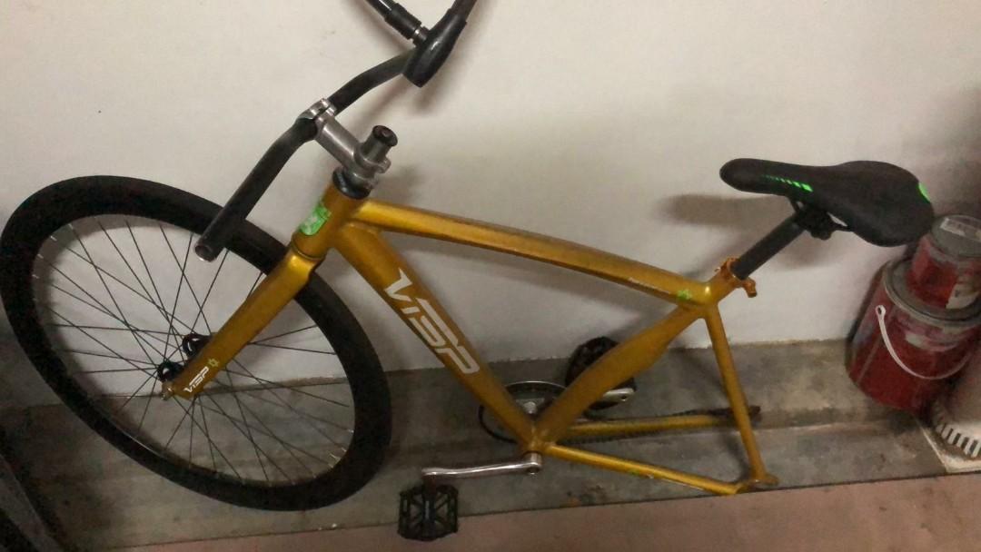 Visp frame (Category: Bicycles) located in Singapore. Submitted by shrekadul (Listing ID 227736629, Image 1). Description: Visp Framset *Does not have spacers* *Comes with everything but the Rear Wheel* Rusty chain *Good pedals with strap* Fast deal $60.