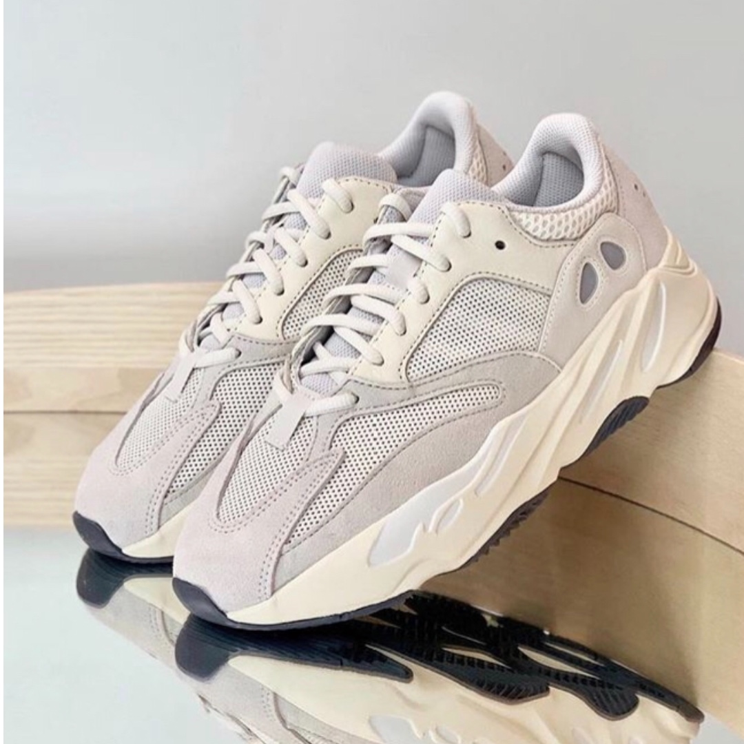 yeezy 700 analog retail price