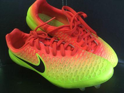 magista opus sg green
