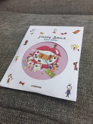 手提 輕巧出街用 化妝鏡 hand mirror63015653786883110