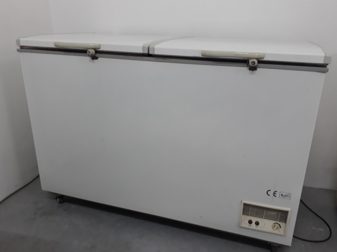 2 door uprights freezer, TV & Home Appliances, Kitchen Appliances