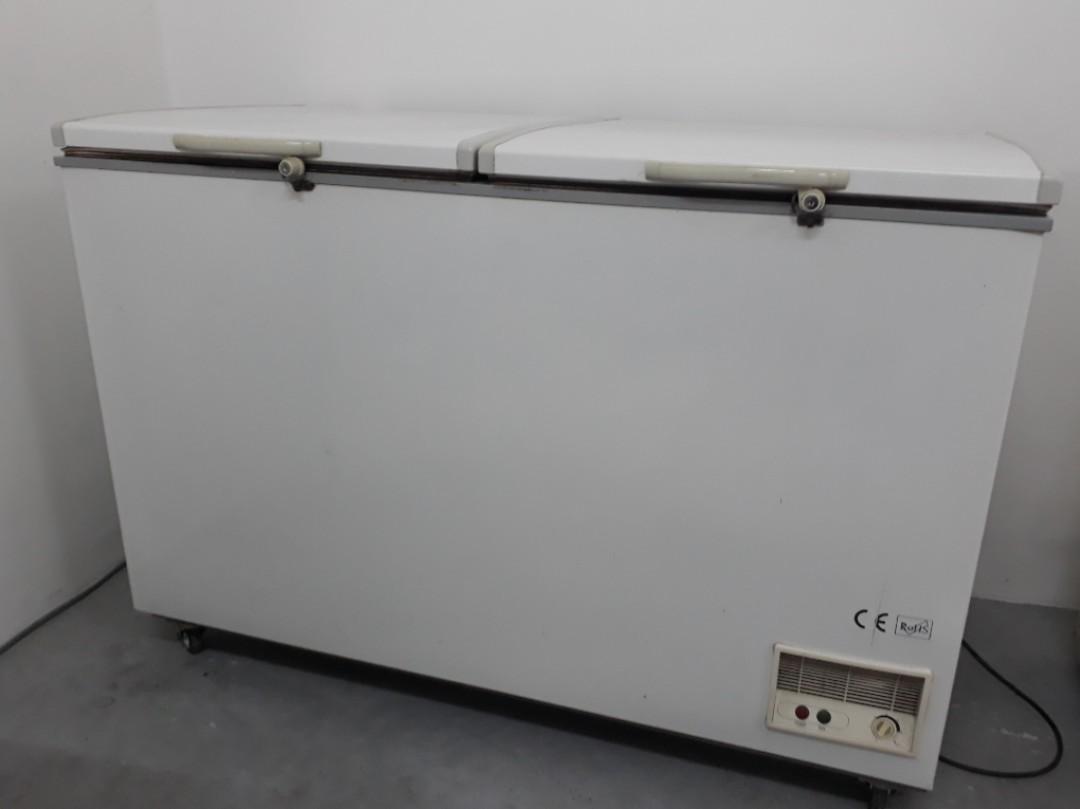 2 door uprights freezer, TV & Home Appliances, Kitchen Appliances