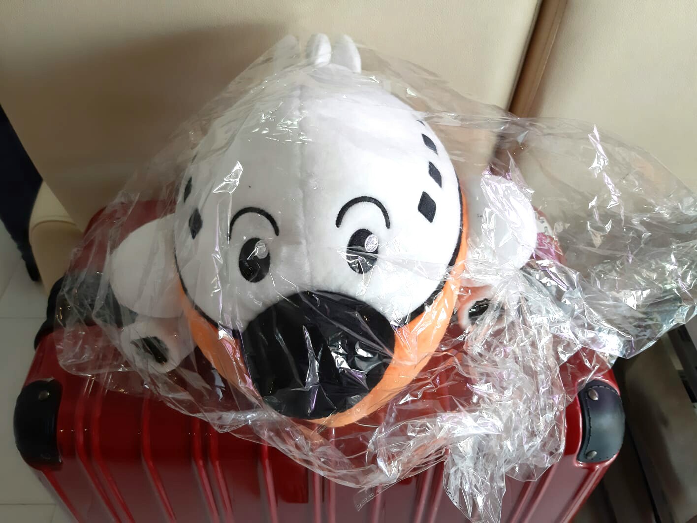 airplane stuffed toy
