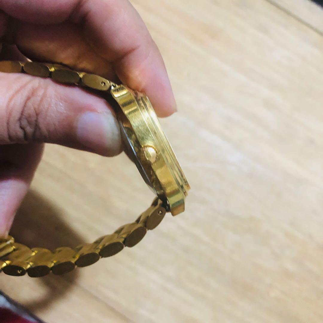 Bulova gold vintage watch (automatic) (Category: Men's Watches) located in Manila. Submitted by shopwitha_ (Listing ID 227903730, Image 2). Description: .