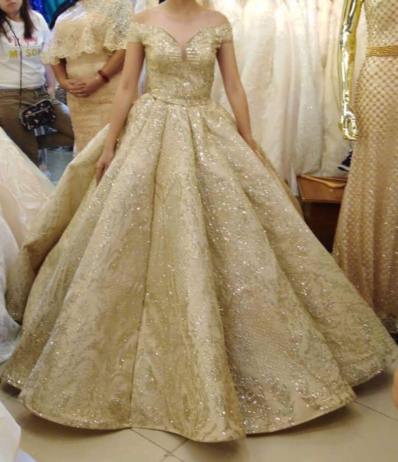Gold Ball Gown (Umbrella cut) with 6 layer petticoat, Women's Fashion