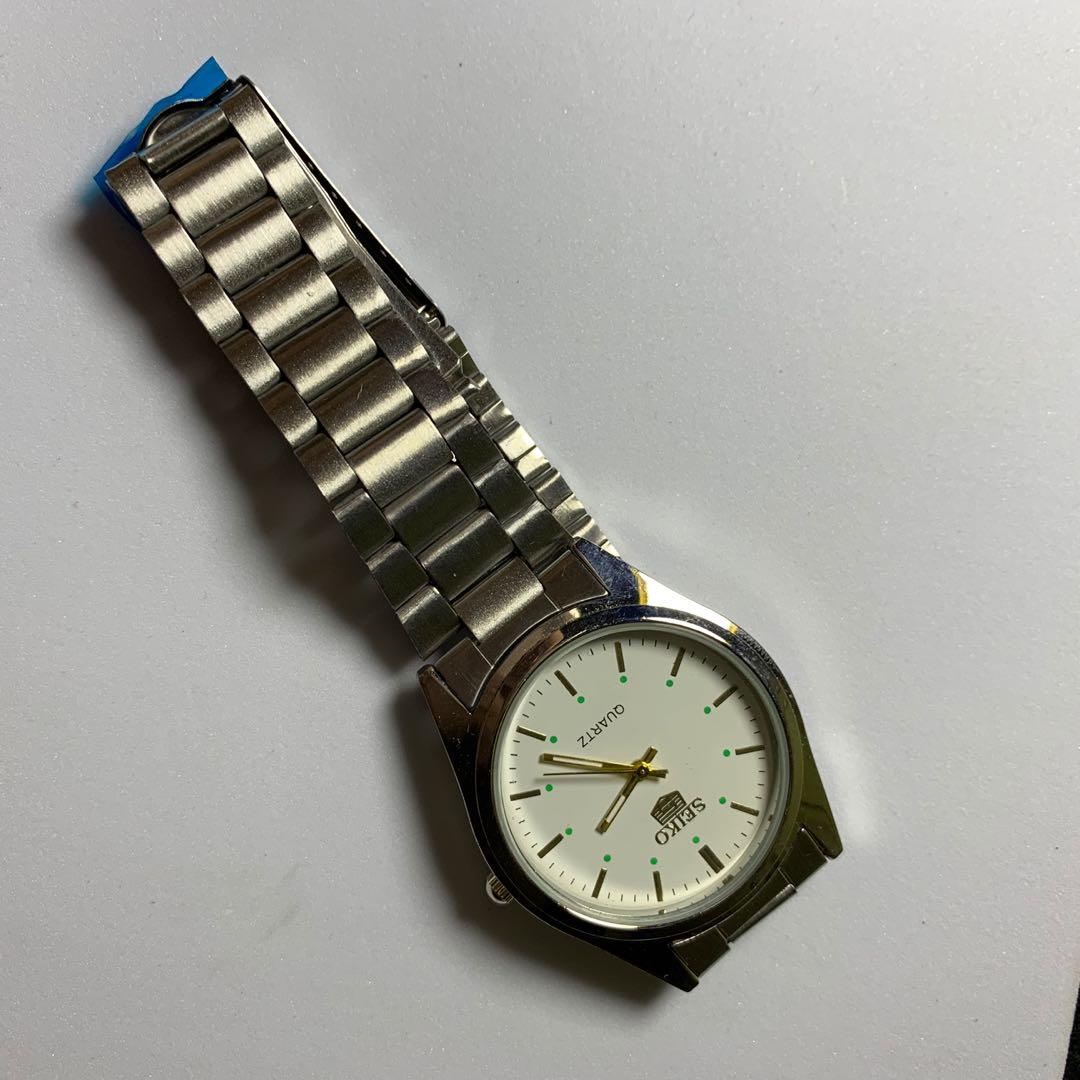 Jam Tangan Besi Silver Dasar Putih Fesyen Pria Jam Tangan Di Carousell