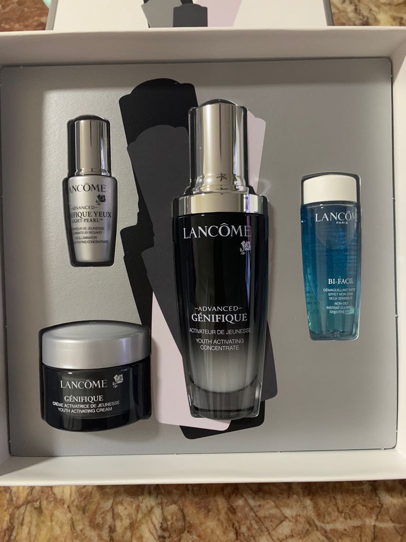 genifique gift set
