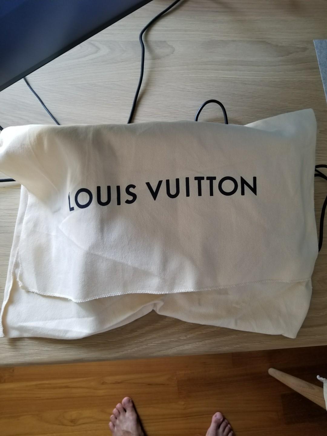 ) Louis Vuitton AVENUE Sling Bag Damier Graphite Canvas N41719