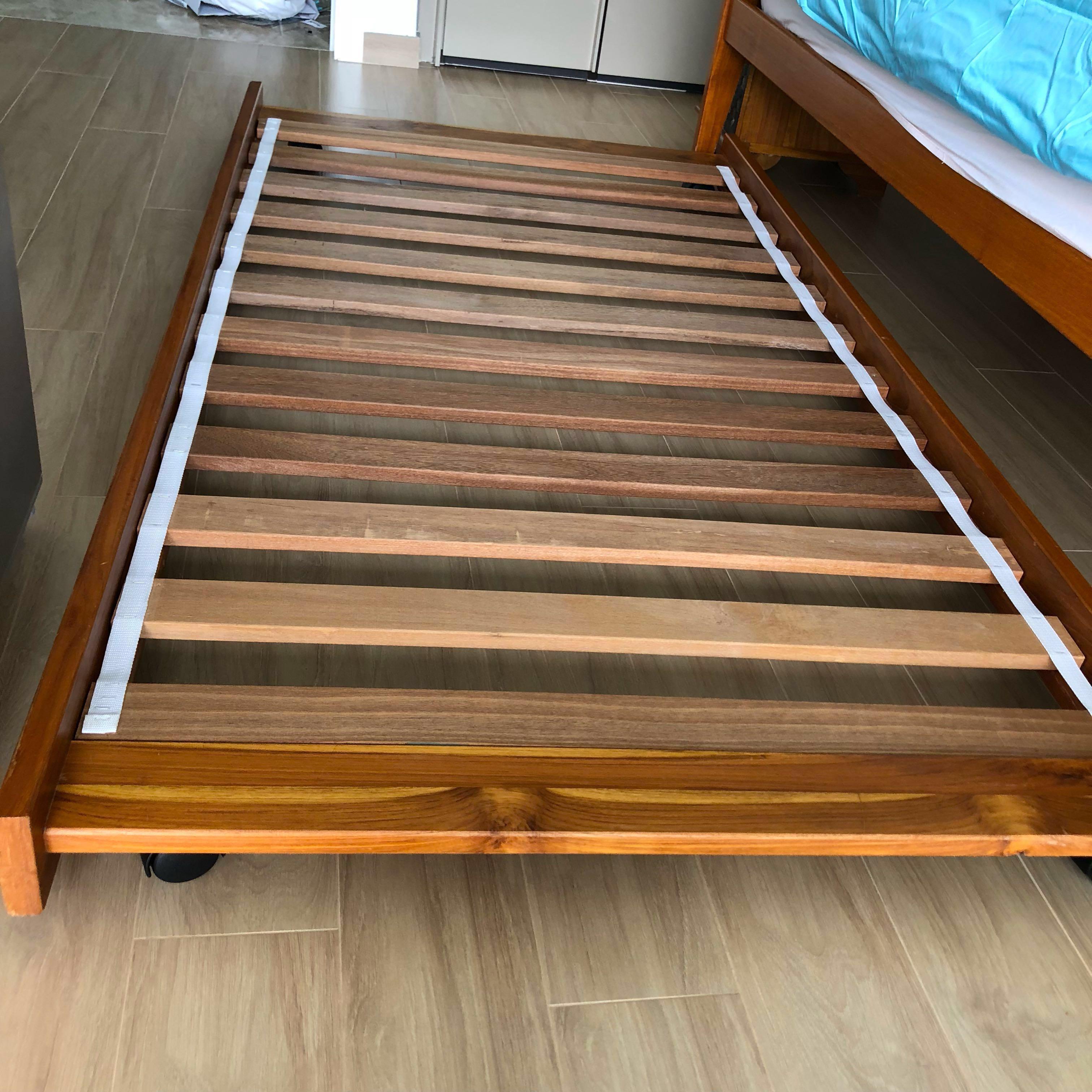 Bed Frames Mattresses On Carou, Bed Frame Casters For Hardwood Floors