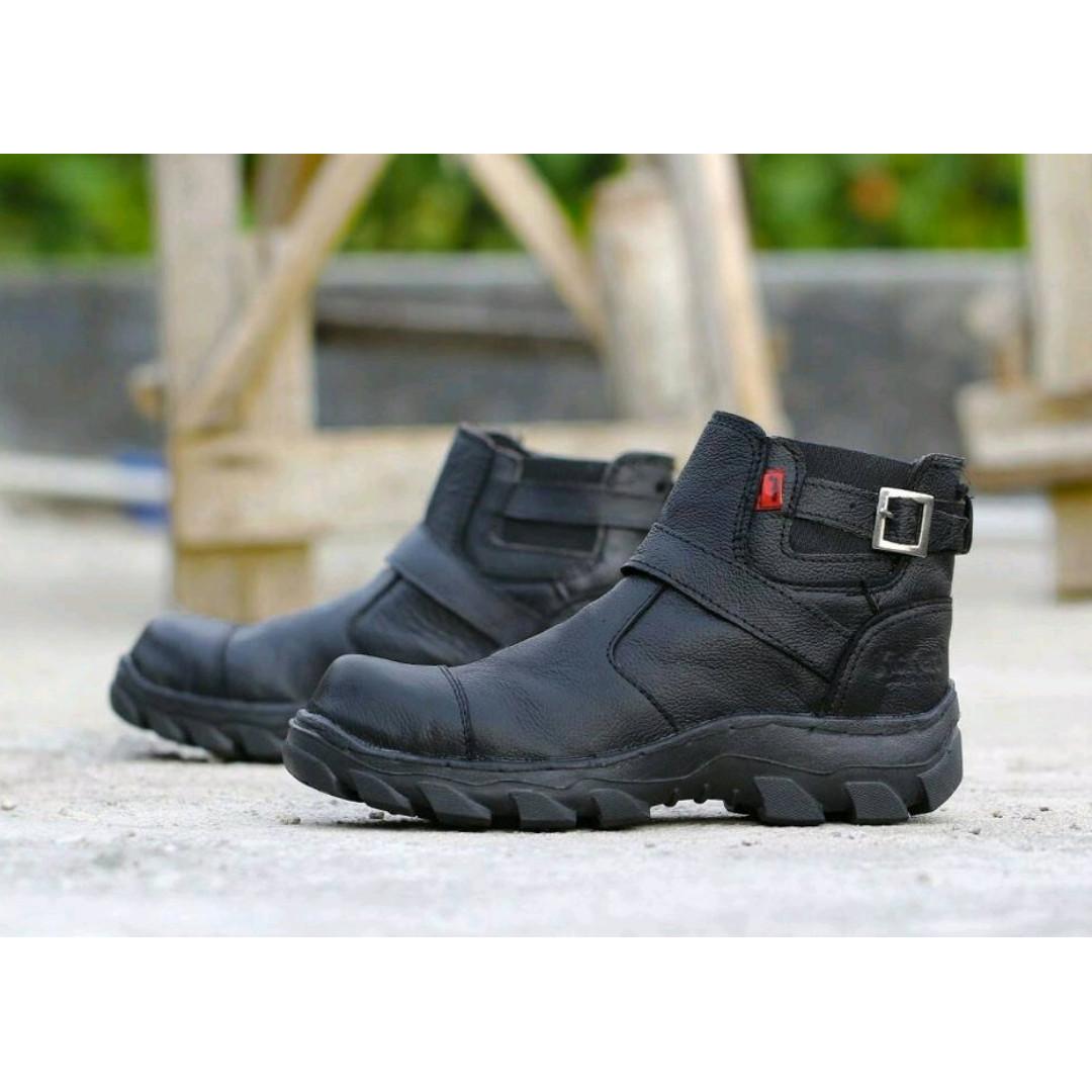 sepatu Boots Kickers Safety, Fesyen Pria, Sepatu Sepatu Boot di