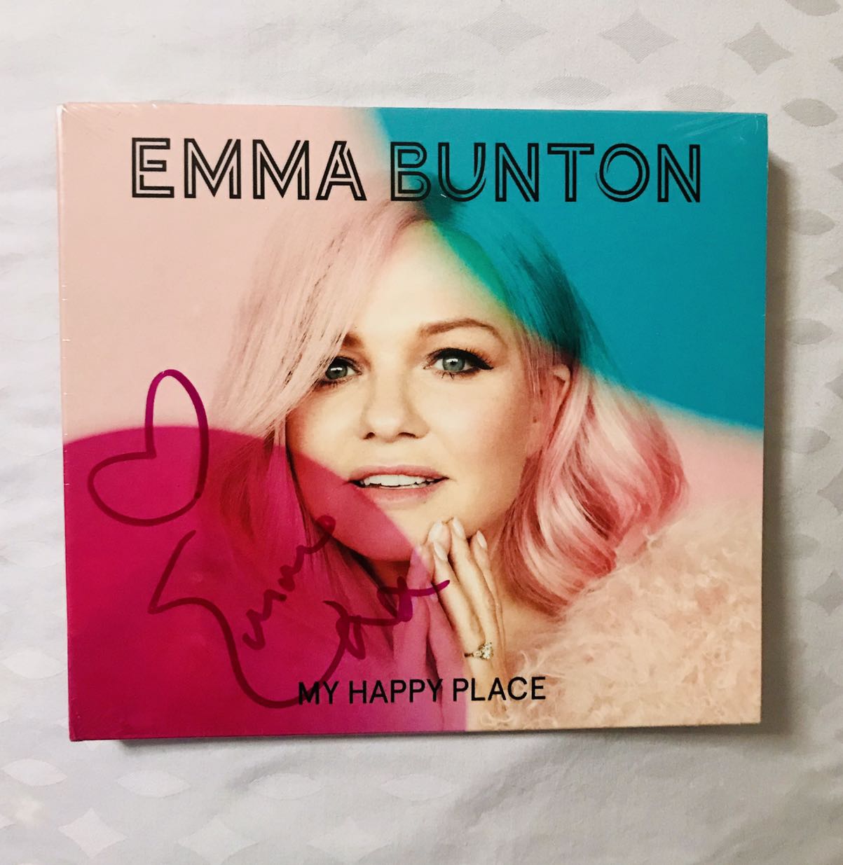 [Signed] Emma Bunton My Happy Place CD, Hobbies & Toys, Music & Media