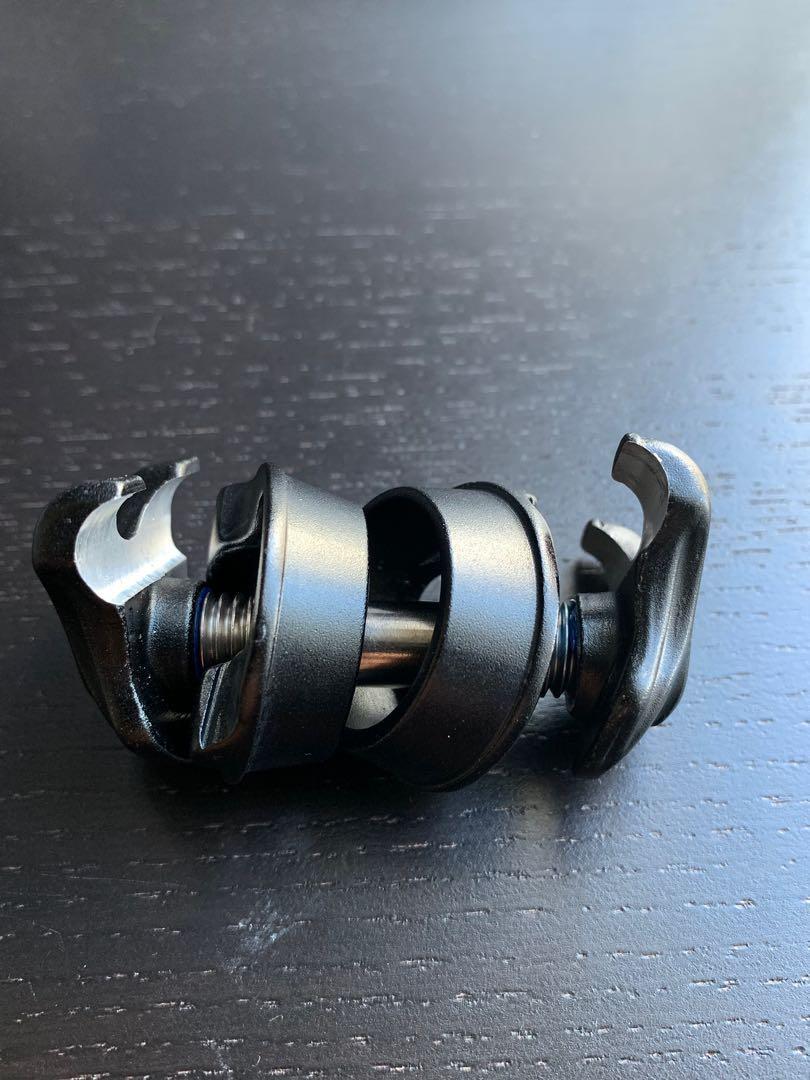 specialized carbon saddle clamp