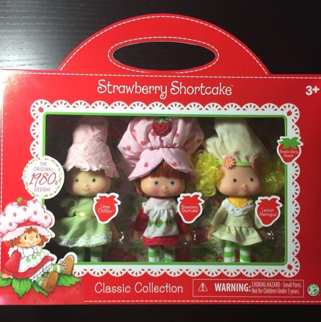 strawberry shortcake classic doll set