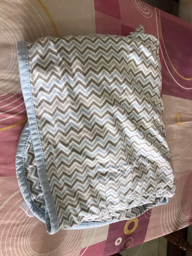 red castle swaddle