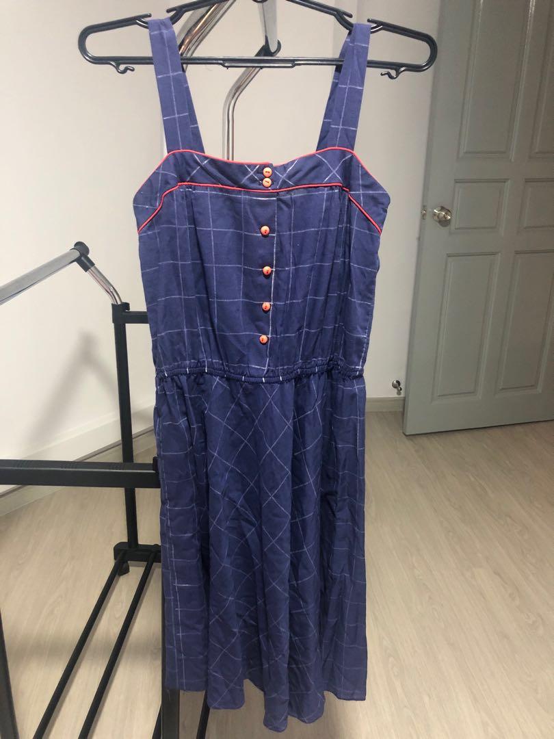 navy blue dress with white piping