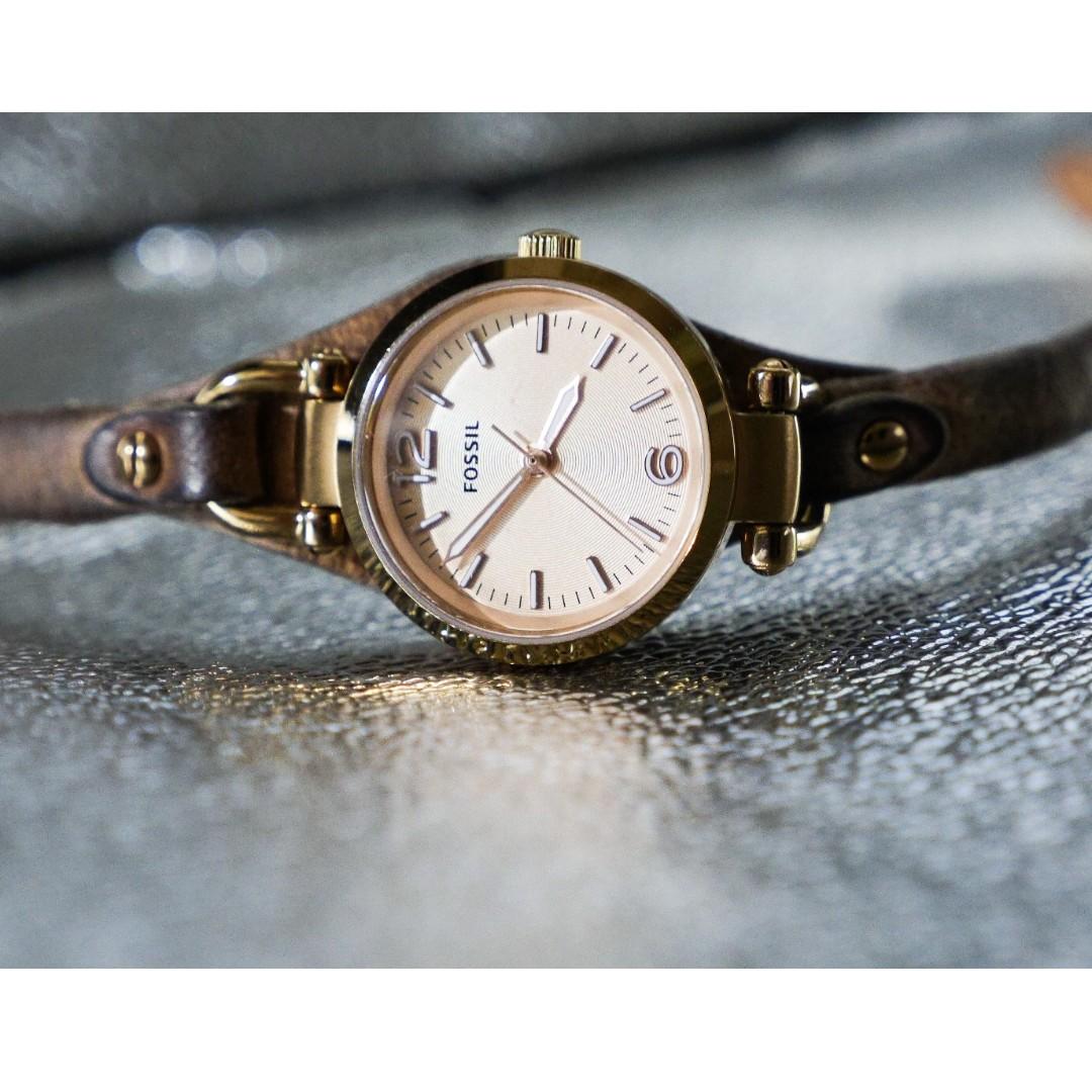 Watch Fossil ES3262 Women s Fashion Watches Accessories Watches on Carousell