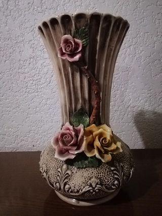 Capodimonte beautiful vase