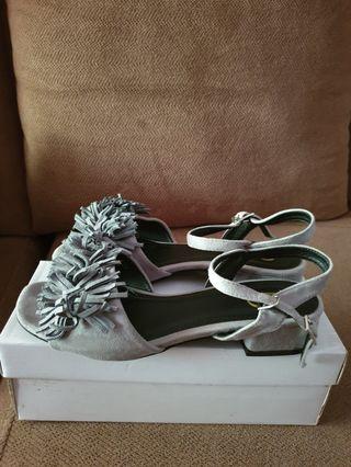 Sepatu Heels Berrybenka