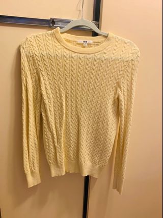 Uniqlo 針織上衣64243747385731110