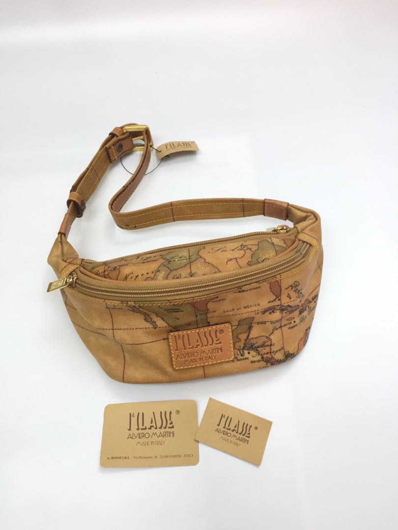 Alviero martini clearance pouch bag