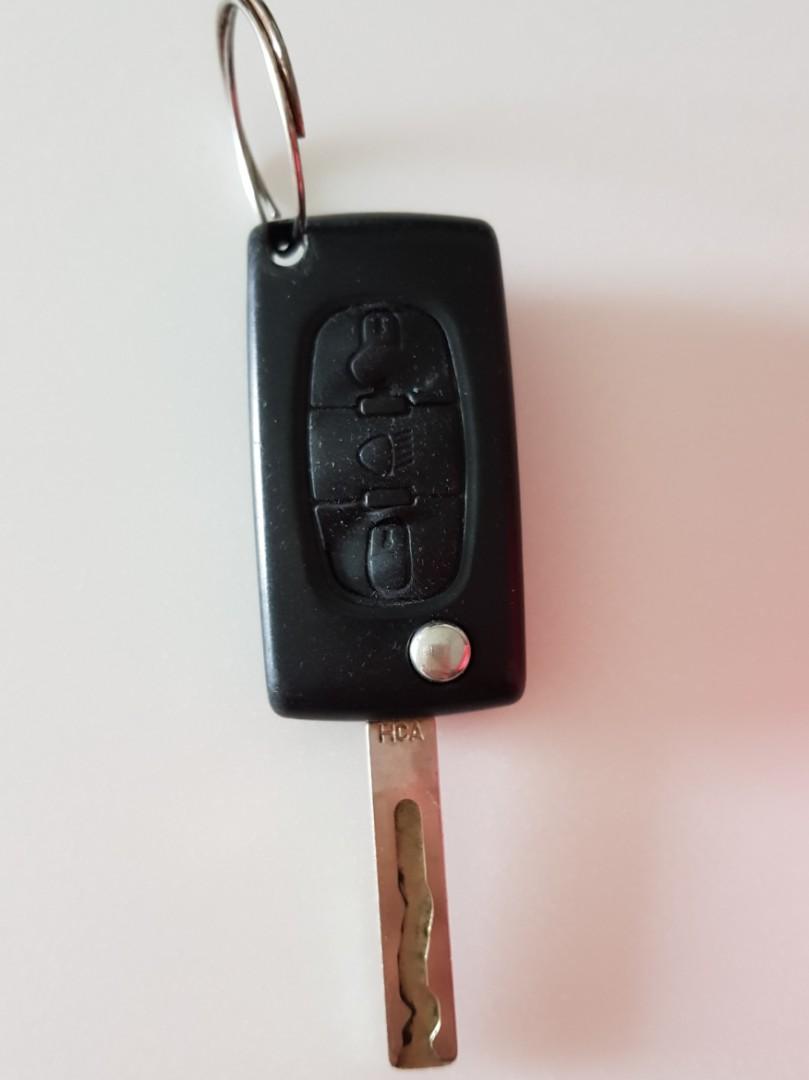 Citroen C4 Remote Car Key, Car Accessories, Accessories on Carousell