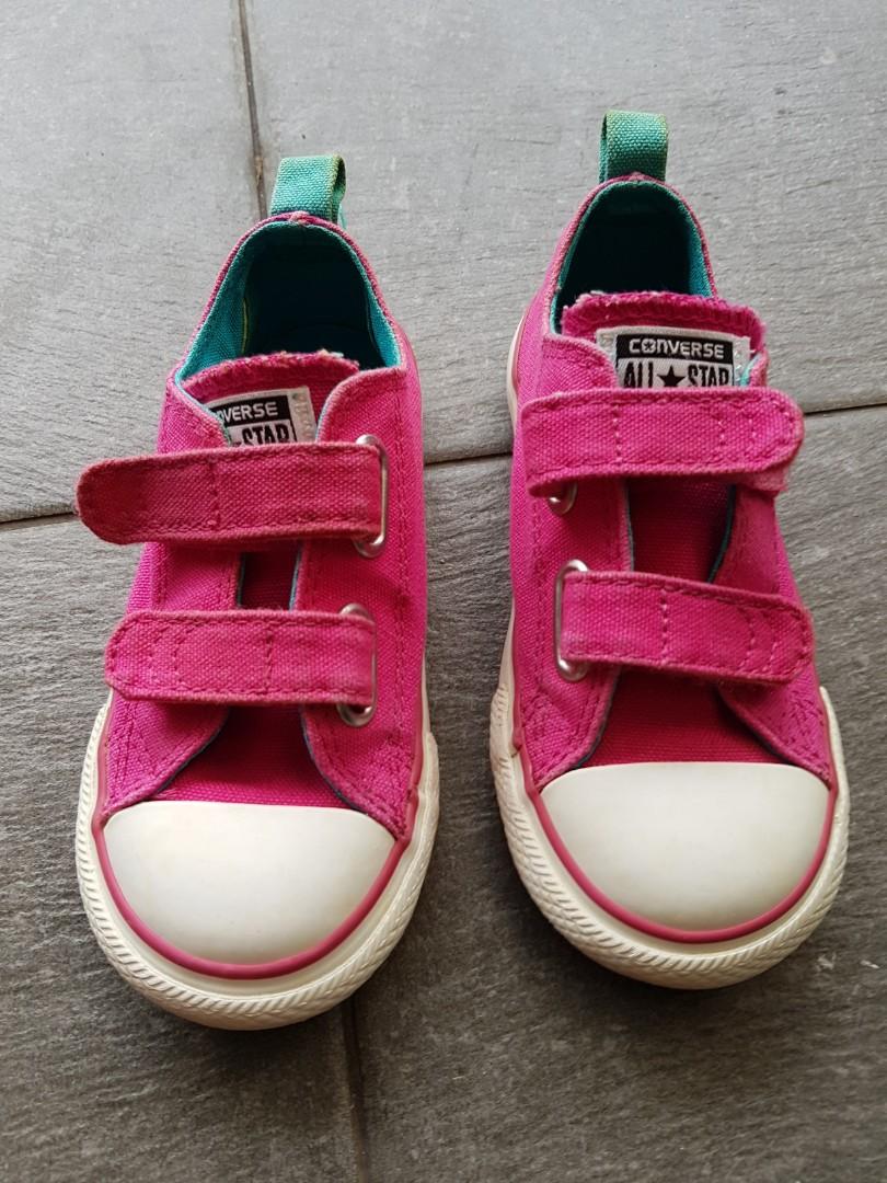 Girls velcro top converse