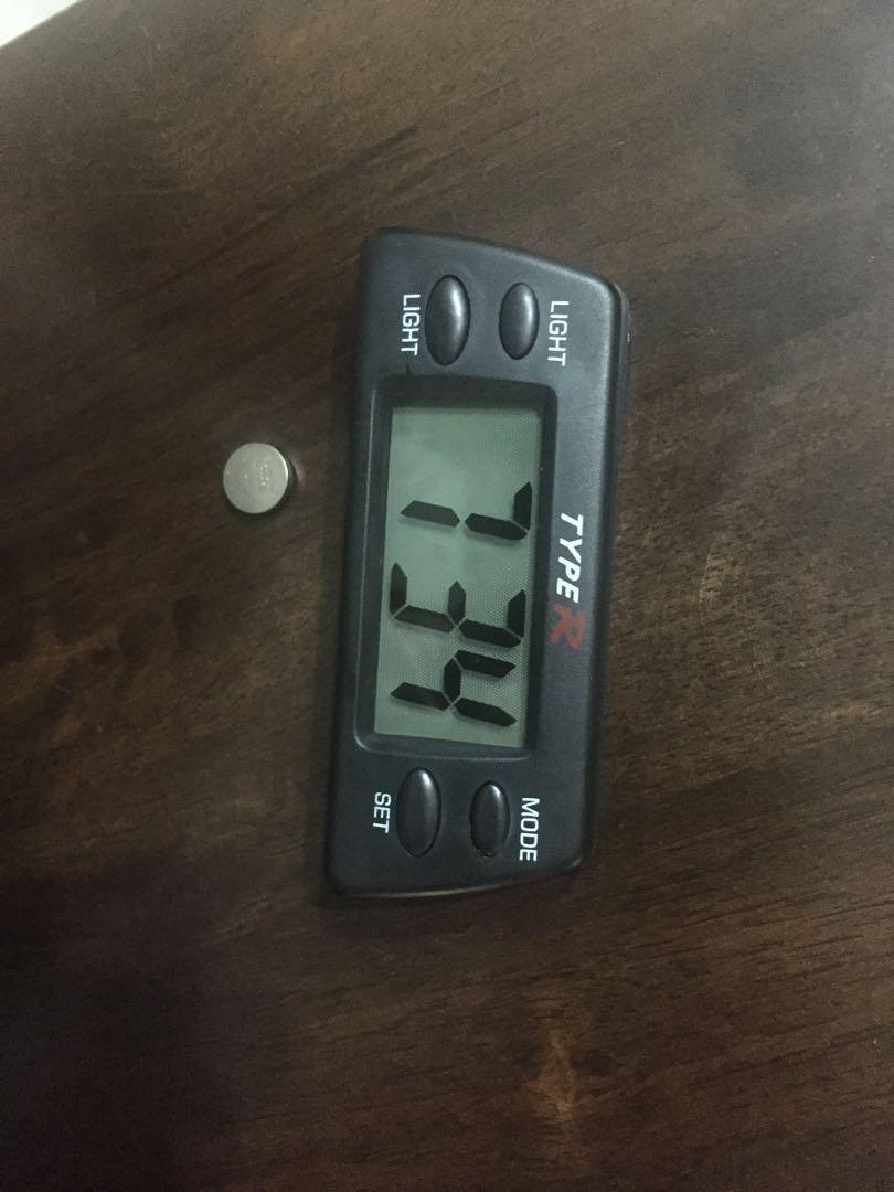 Dashboard Clock (Category: Auto Accessories) located in Shah Alam. Submitted by fitrahgroup (Listing ID 227805154, Image 1). Description: Simple dashboard clock for your car. Big and clear clock. 1x Dashboard clock 1x Spare battery Already unboxed but never use and in pristine condition..