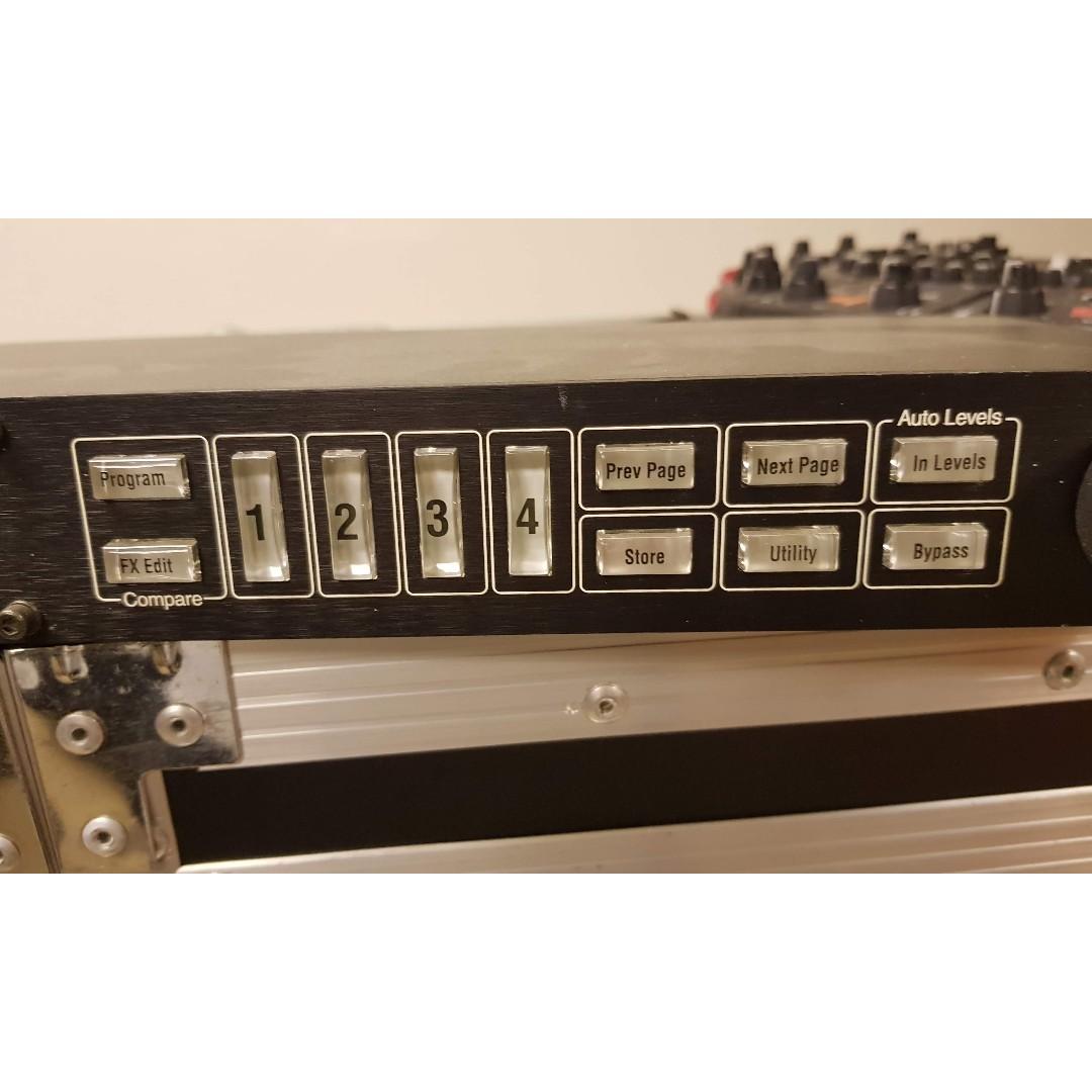 DigiTech Studio Quad V2 4-in 4-out Effects Processor Display ...