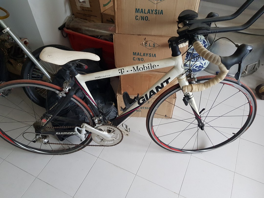 Giant t mobile road bike for sale store