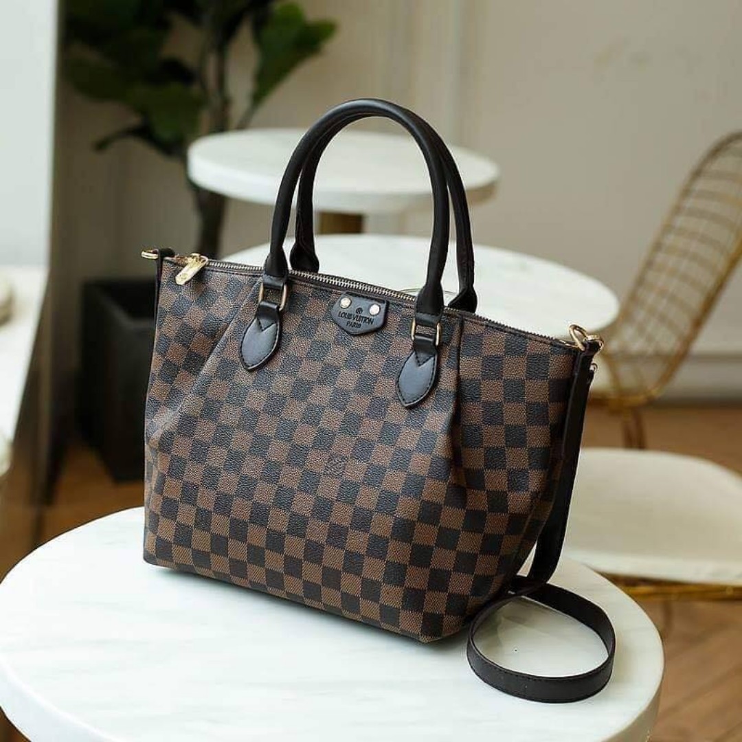 long strap shoulder bag