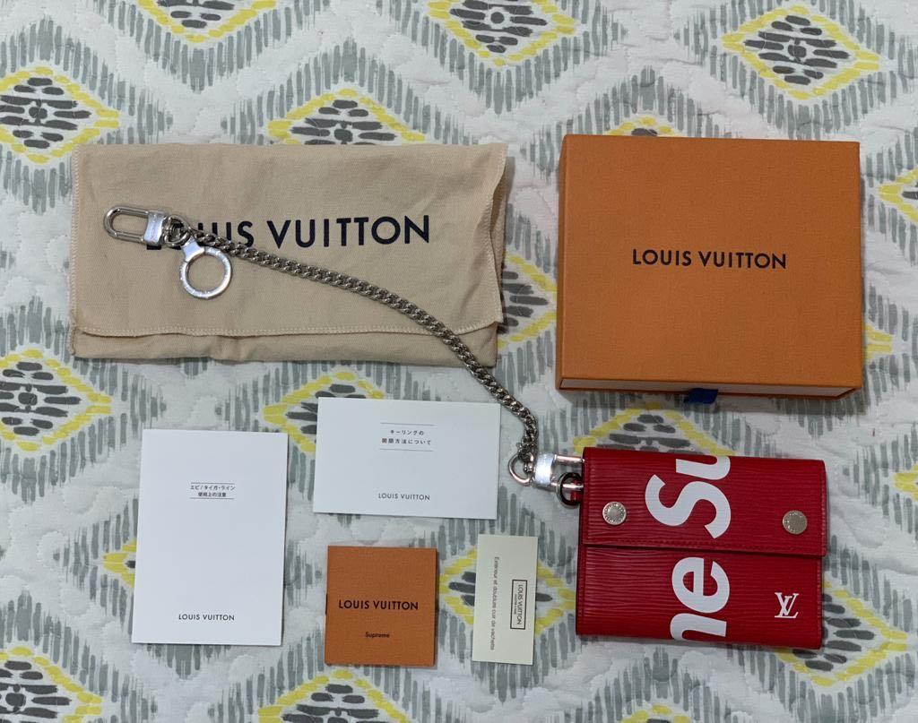 Fake supreme chain wallet outlet